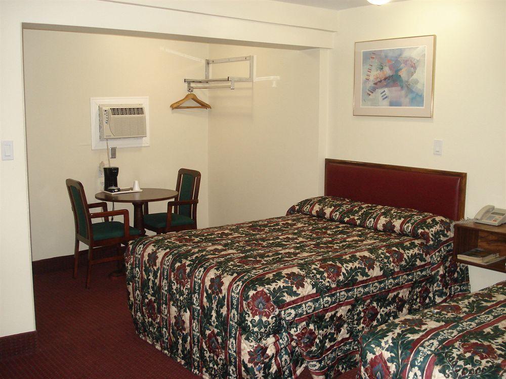 Lincoln Motel Sturgeon Falls Kültér fotó
