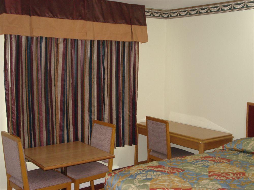 Lincoln Motel Sturgeon Falls Kültér fotó