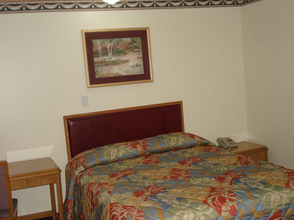 Lincoln Motel Sturgeon Falls Kültér fotó