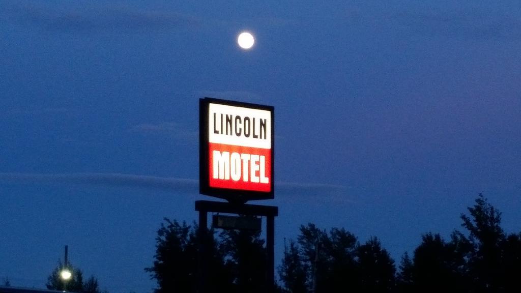 Lincoln Motel Sturgeon Falls Kültér fotó