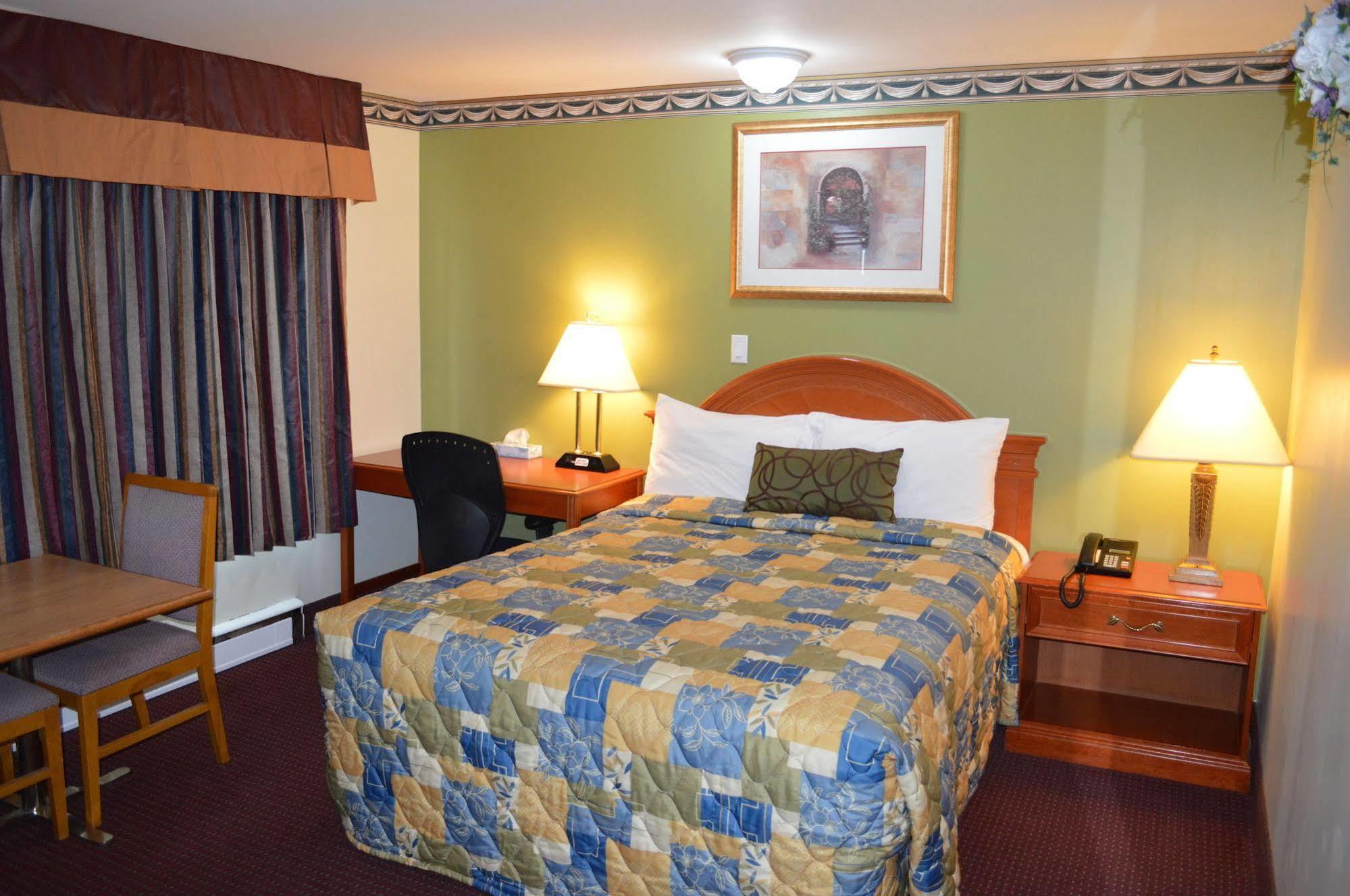 Lincoln Motel Sturgeon Falls Kültér fotó